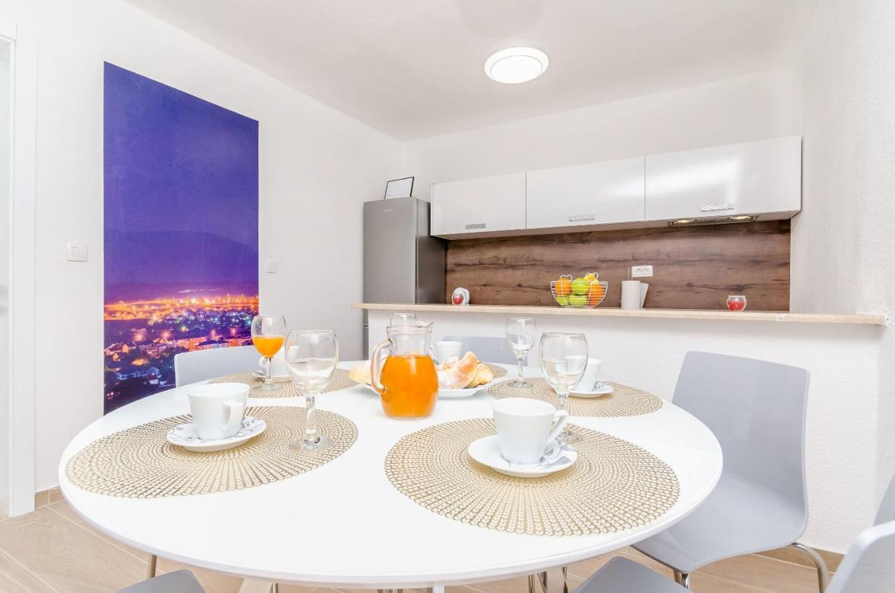 Apartments Villa Niko トロギール エクステリア 写真