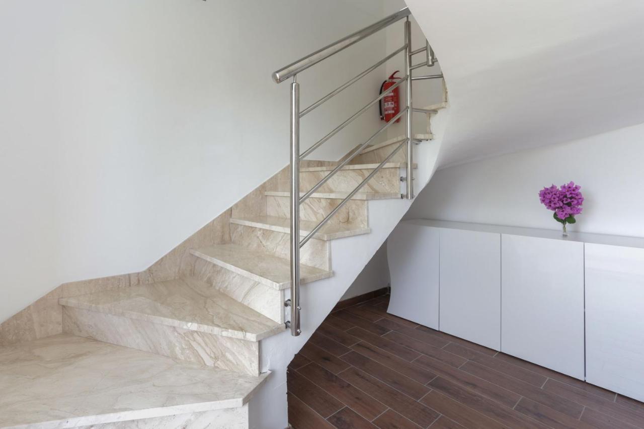 Apartments Villa Niko トロギール エクステリア 写真