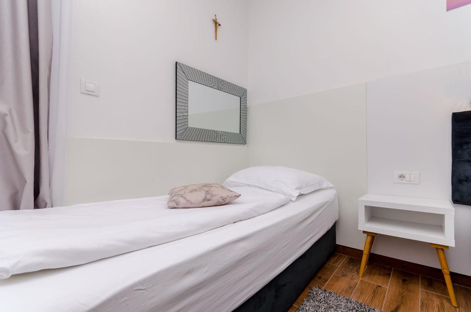 Apartments Villa Niko トロギール 部屋 写真